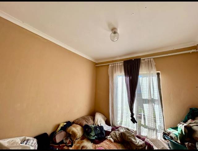 6 BEDROOM HOUSE FOR SALE IN VANDERBIJLPARK CW 6